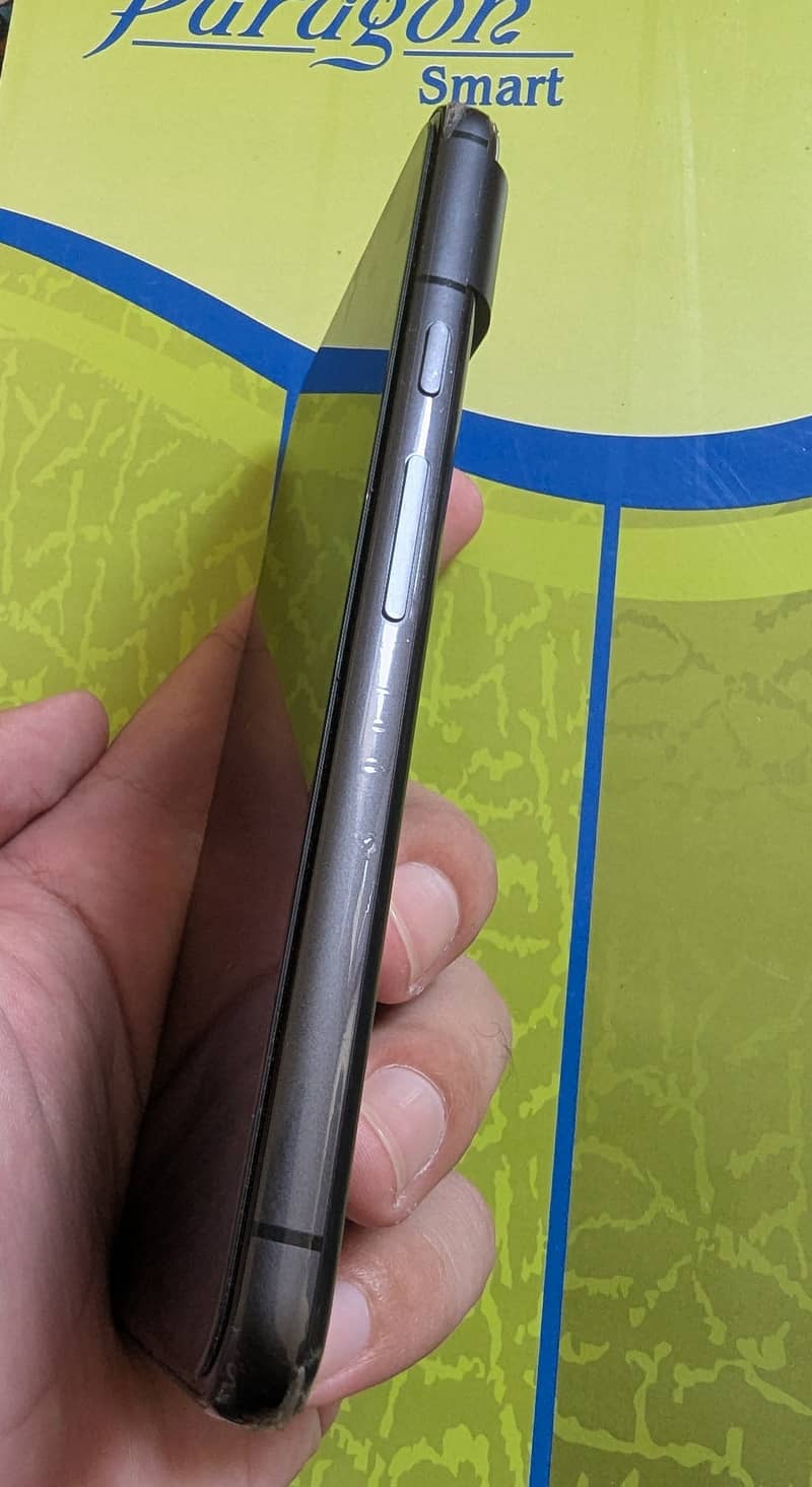 Google Pixel 8 2
