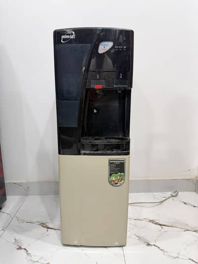 Water dispenser homage