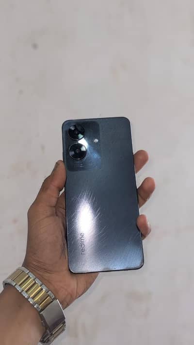 Realme Note 60 8/128gb hai Kone se thoda sa gilas crack hai
