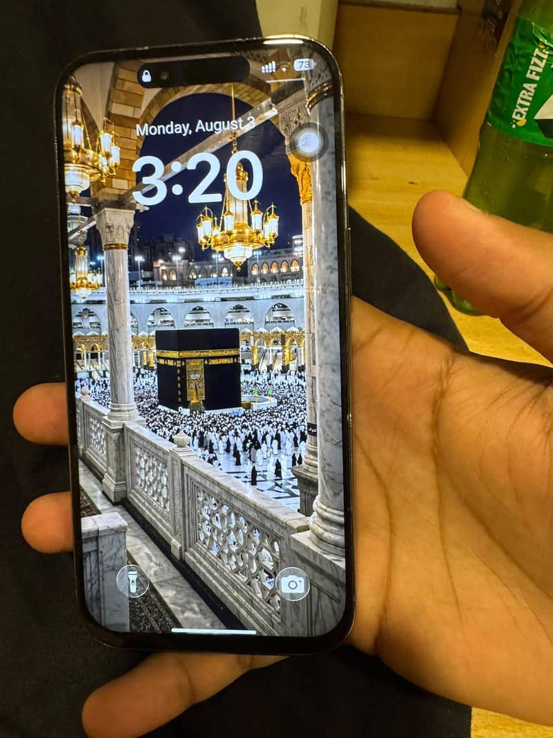 Apple iPhone 17 2