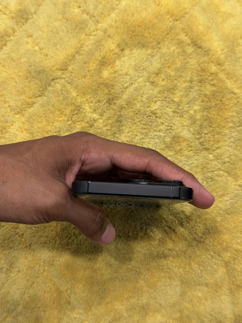 Apple iPhone 14 Pro Max 3