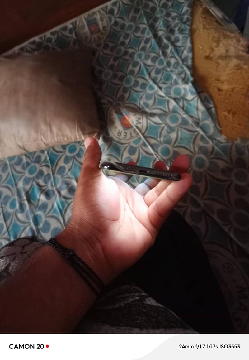 Apple iPhone X 2
