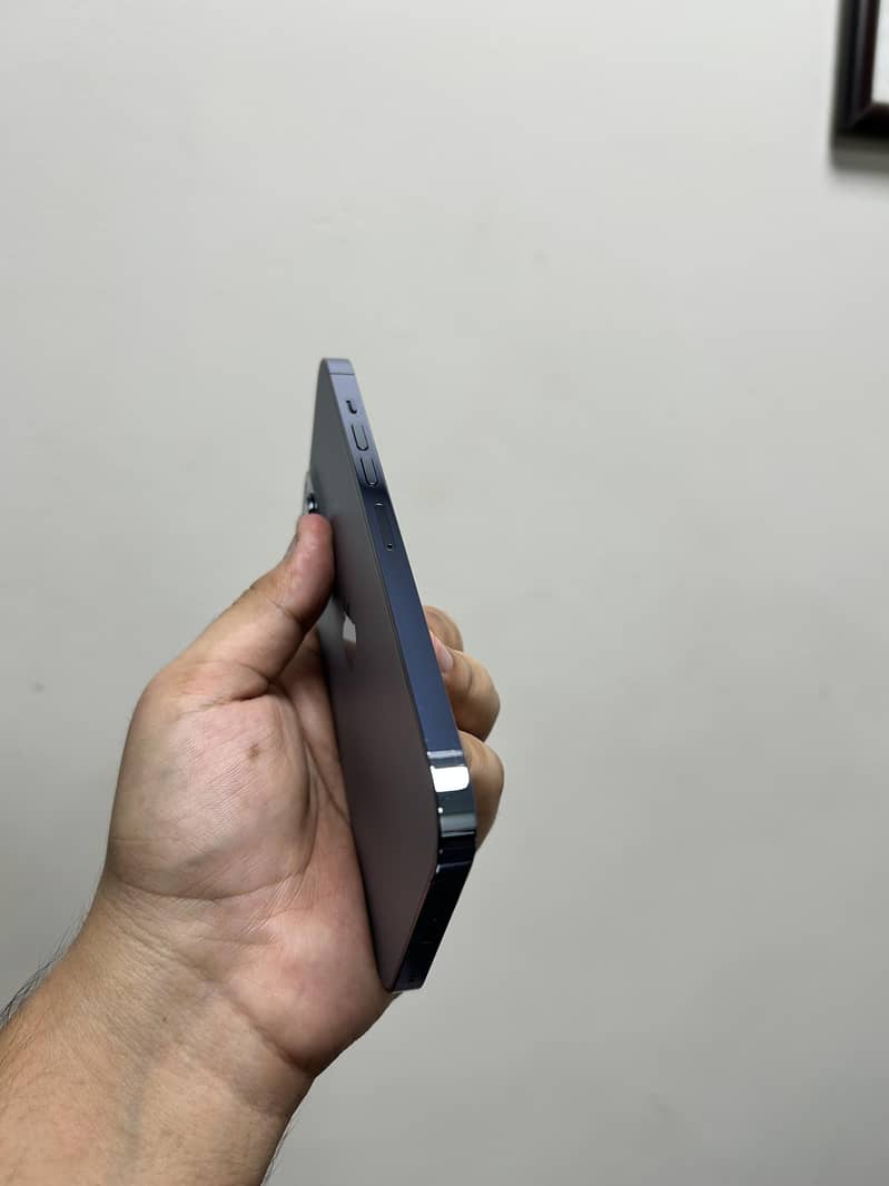 iPhone 13 Pro Max 3