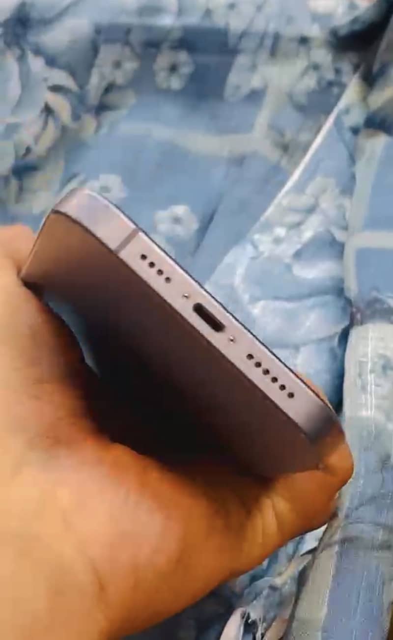 Apple iPhone 14 plus 4