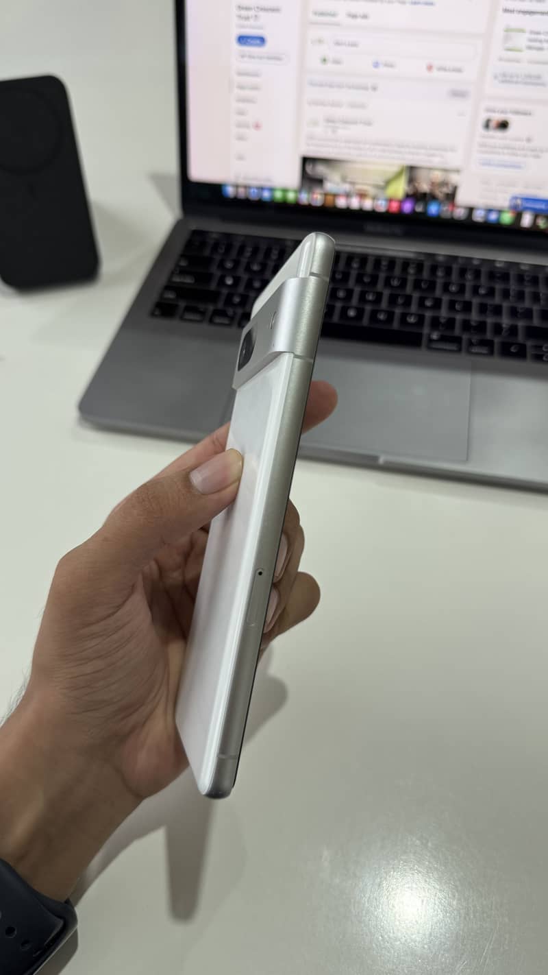 Google Pixel 7 3