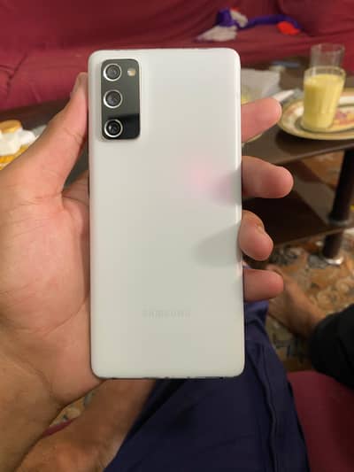 Samsung Mobile S20 FE