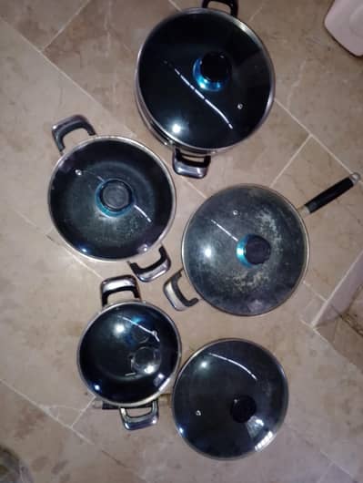 Non stick cookware set for Sale