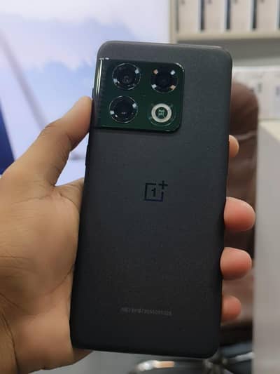 One Plus 10 Pro