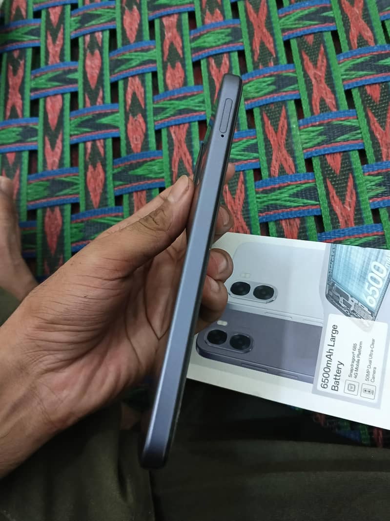 OPPO A6k 5