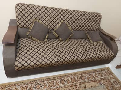 5 seater sofa good condition no fault excellent foam