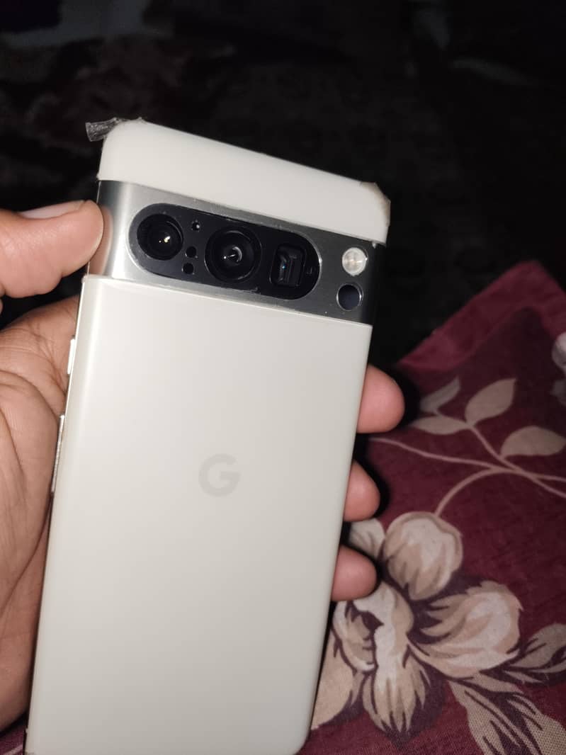 Google Pixel 8 Pro 2