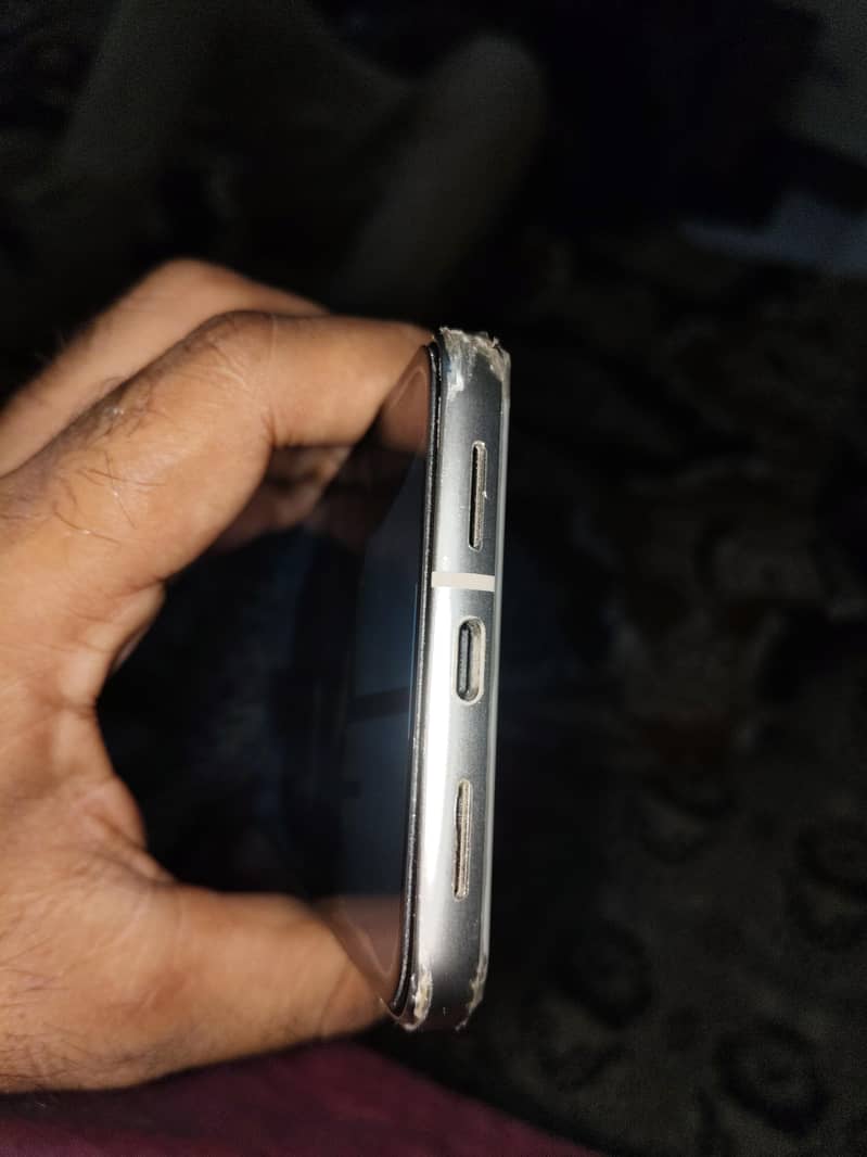 Google Pixel 8 Pro 4