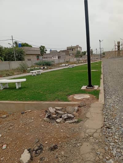 80, 100, 120 Sq Yars Plor for Sale on installment and Cash - Ready to Possession