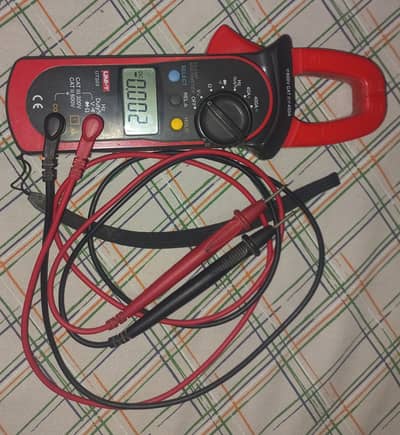 UNI-T AC DC clamp multimeter (UT203)