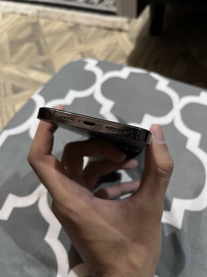 Apple iPhone 14 Pro Max 3
