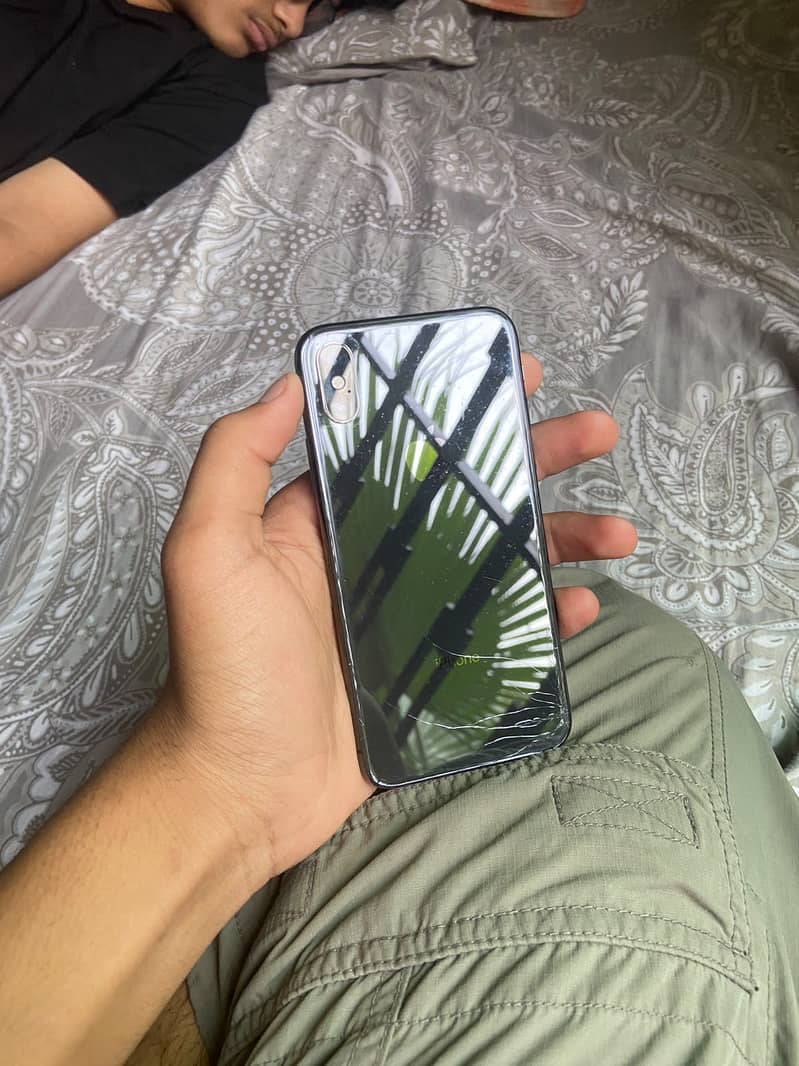 Apple iPhone X 5