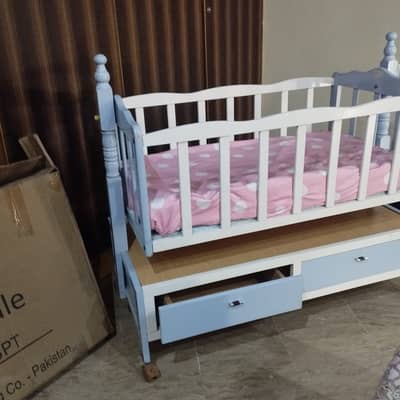 Baby swing cradle purchased from Japan store Lahore.