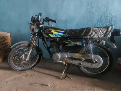 Honda cg 125 2026 model  1539 km only zero meter condition