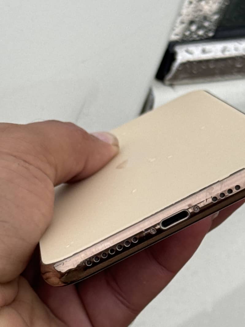 Apple iPhone 11 Pro Max 1