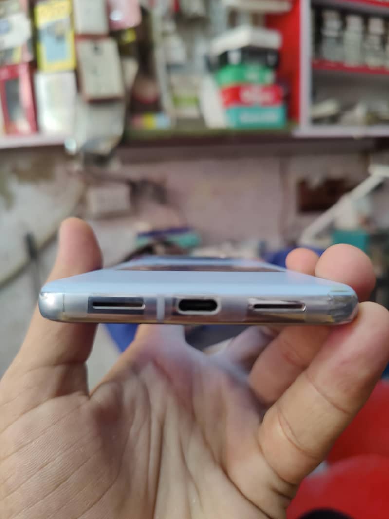 Google Pixel 8 Pro 2