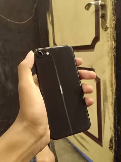 Apple iPhone SE