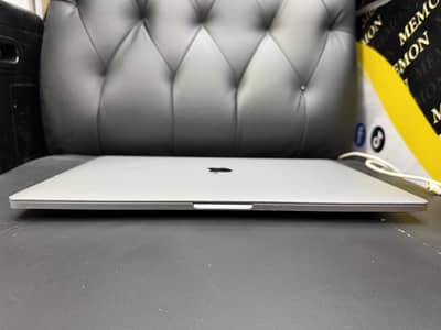Macbook Pro 2019 Touchbar i9 32GB Ram 512SSD