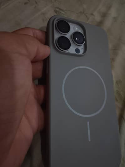Apple iPhone 15 Pro Max white 185k