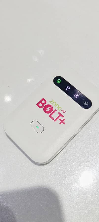 Zong 4G BOLT+ Portable Wi-Fi Device (With Box)