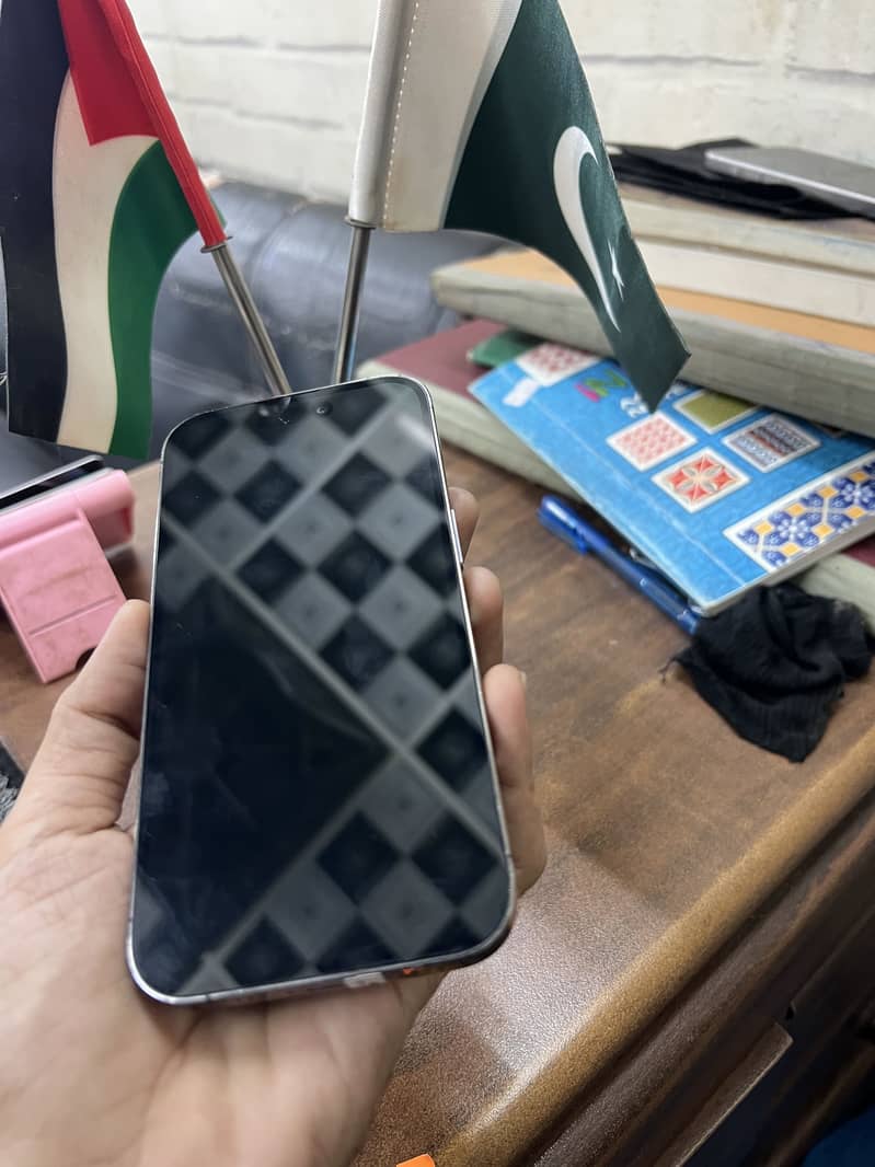 Apple iPhone 14 Pro 3