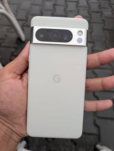 Google Pixel 8 Pro