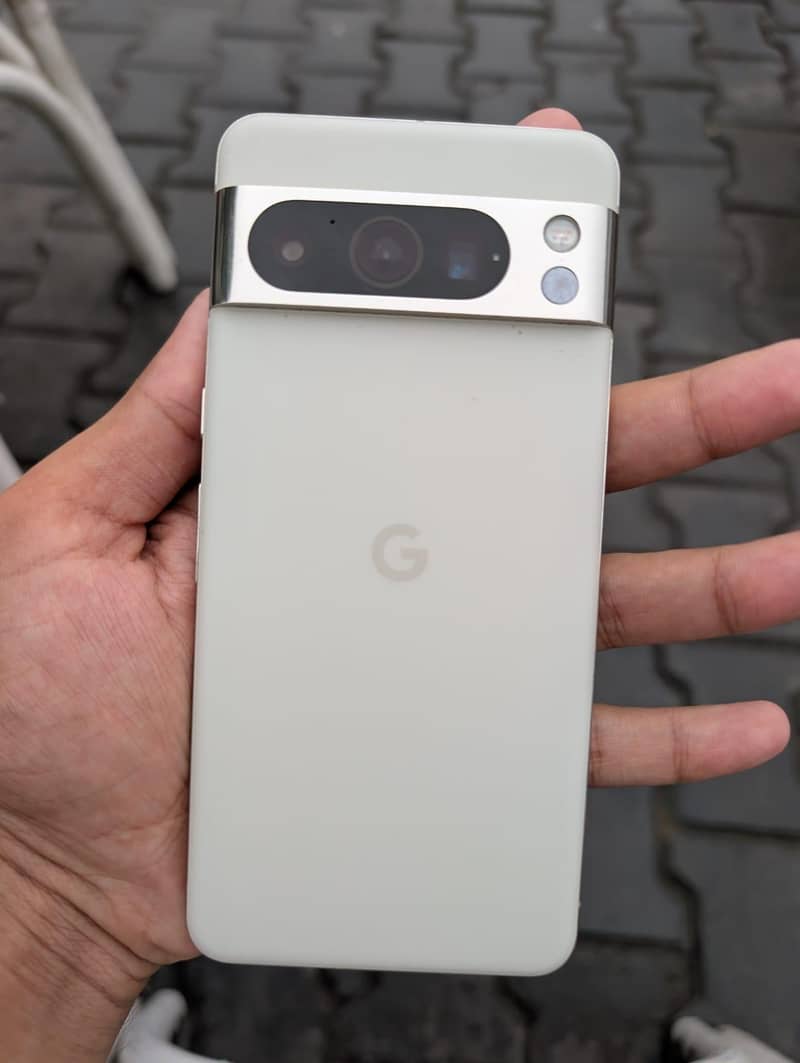 Google Pixel 8 Pro 0