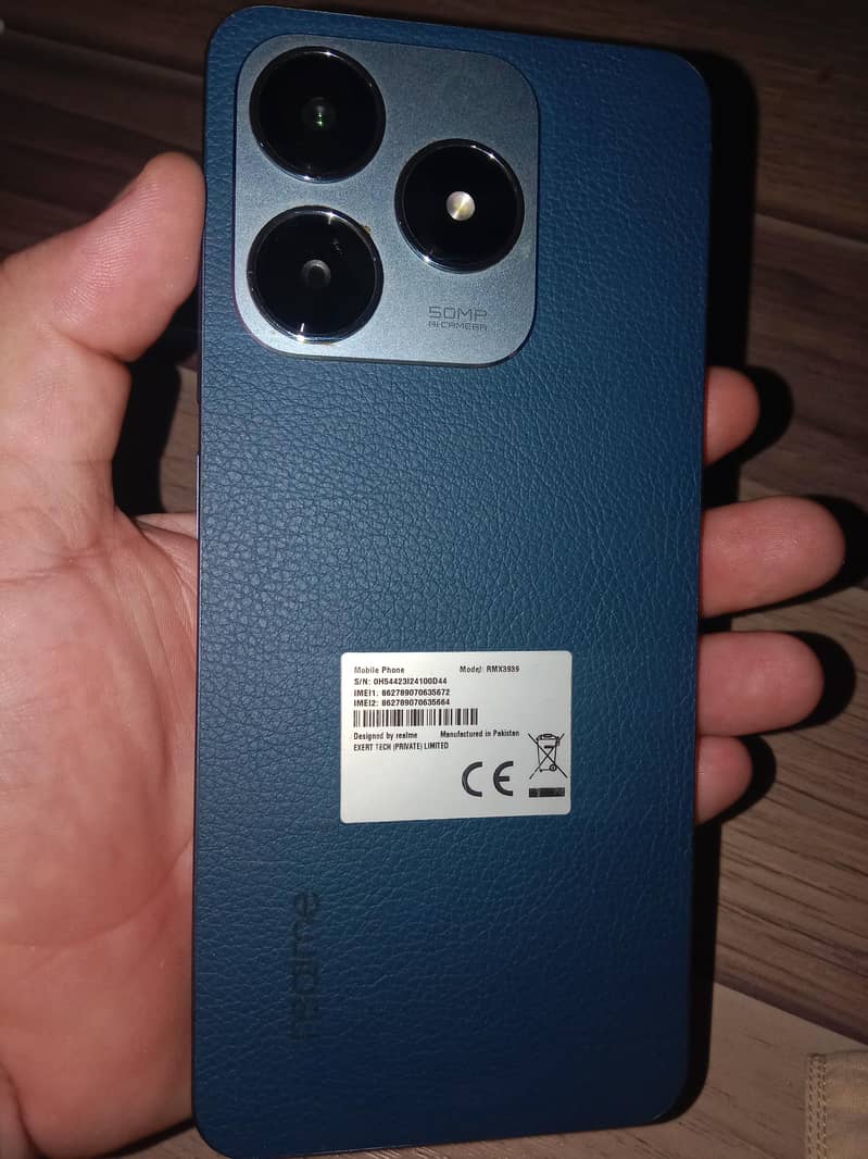 Realme C63 0