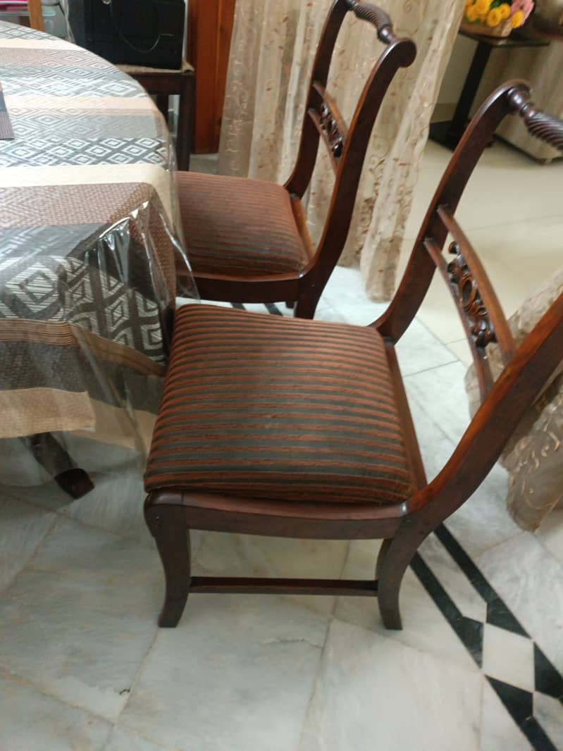 Solid wood dinning table 2