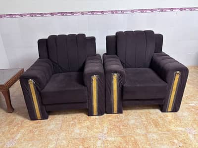 Selling 5 seater sofa set at affordable price