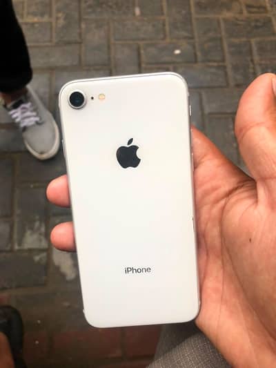 Apple iPhone 8
