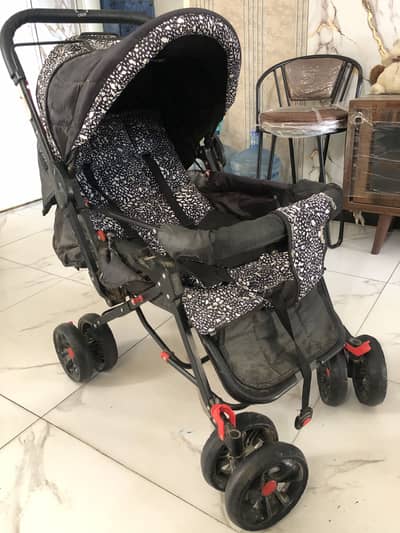 Baby pram/walker