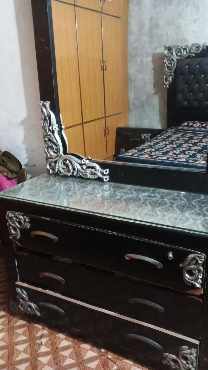 king bed 3