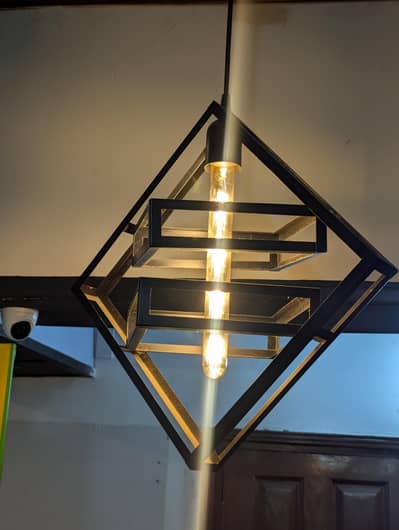 Beautiful light frame for sale, excellent condition no fault.