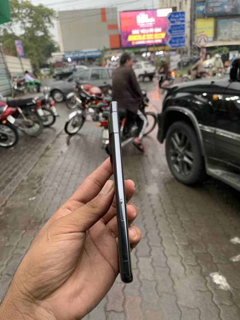Google Pixel 7 Pro 2
