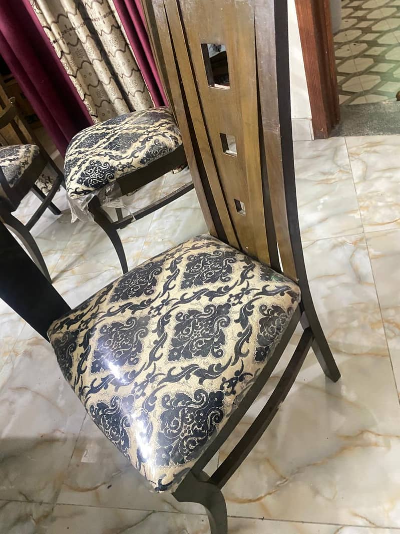 Dining table with 8 chairs 10