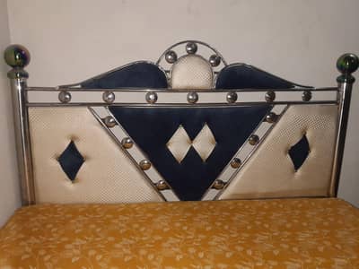 king size bed for sale _ Excellent condition