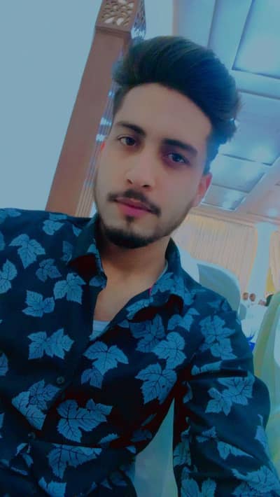 need a job. . . 0343 8408647 watsapp