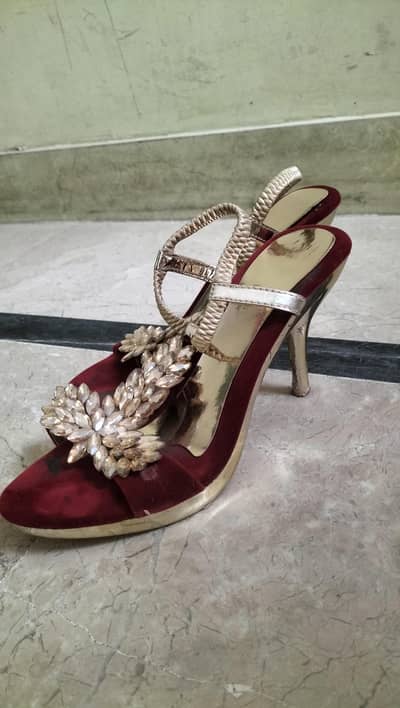 red velvet heels
