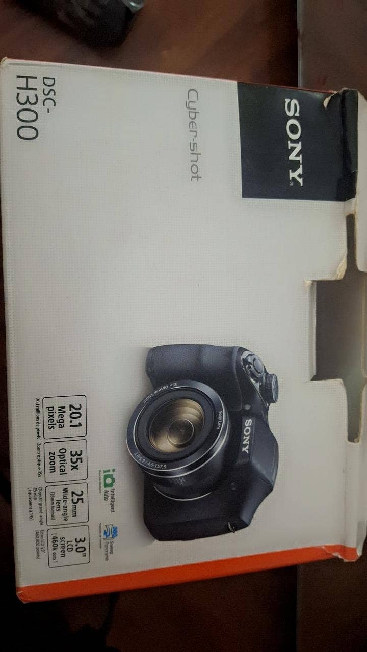 camera 8