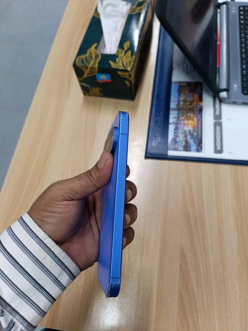 Google Pixel 10 3