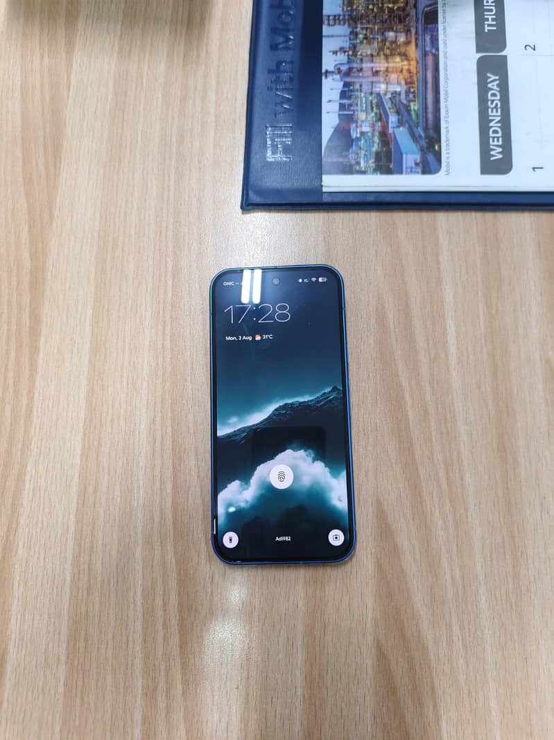 Google Pixel 10 5