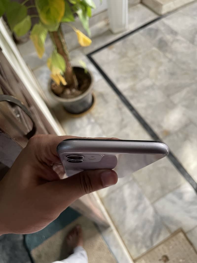 Apple iPhone 11 2