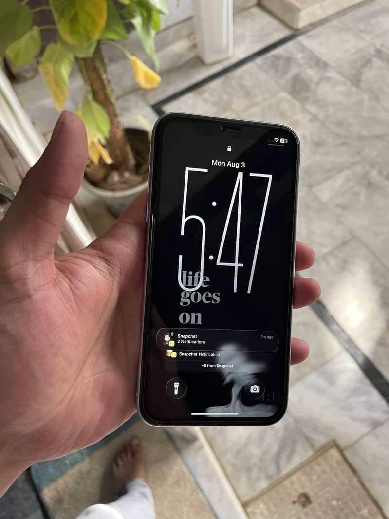 Apple iPhone 11 3