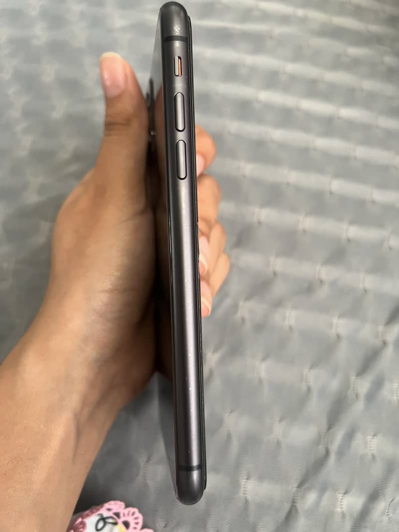 Apple iPhone 11 1