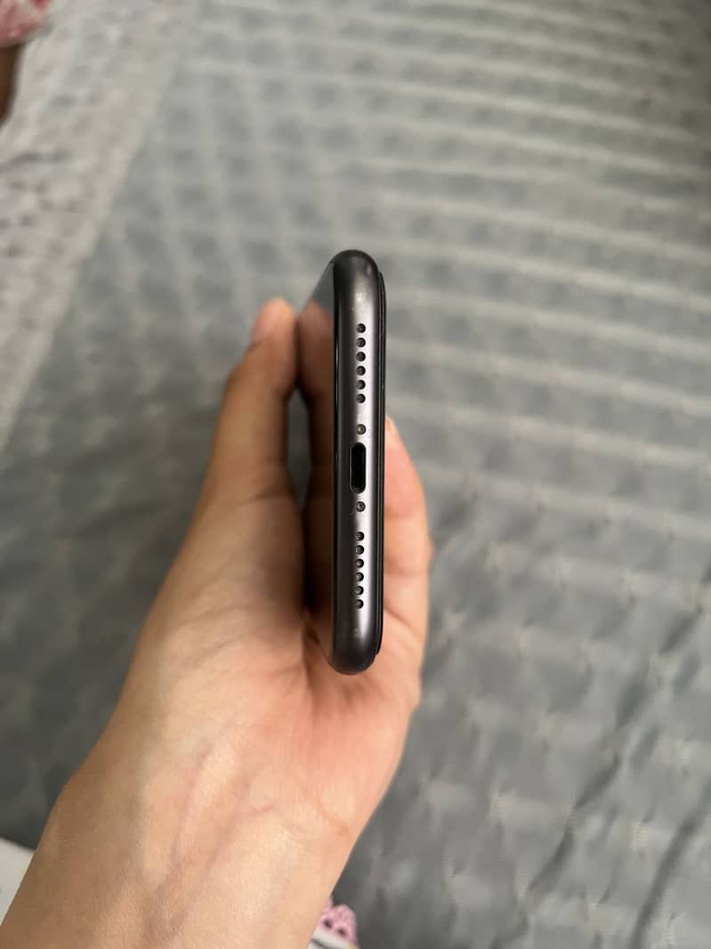 Apple iPhone 11 2